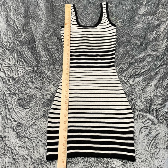 Guess by Marciano Dress - Picture 9 of 10